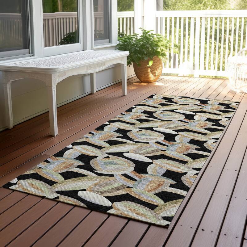 Machine Washable Indoor/ Outdoor Modern Heli Chantille Rug - Black - 2'3" x 7'6"