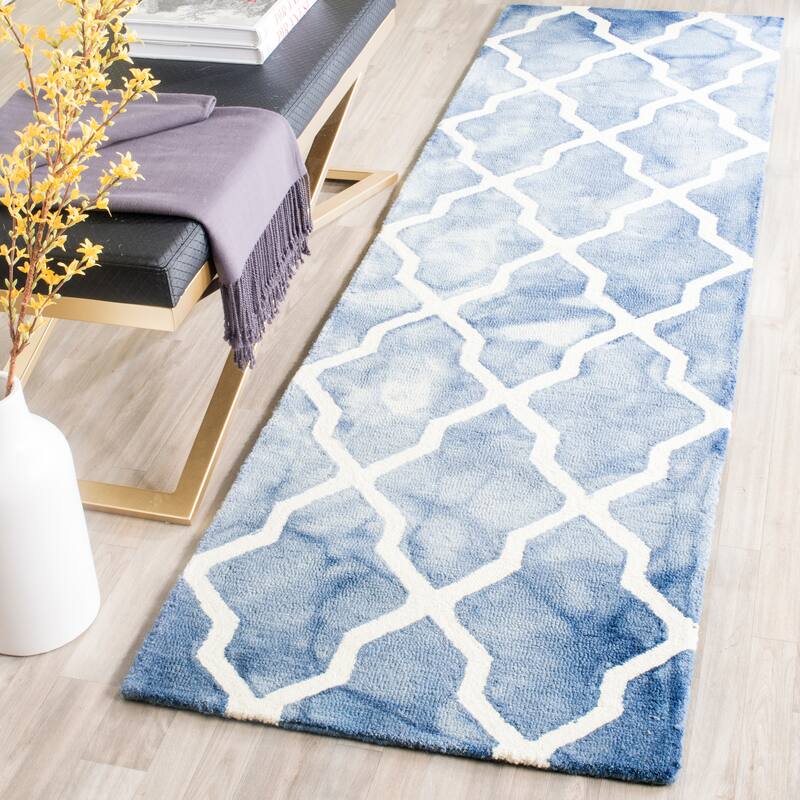 SAFAVIEH Handmade Dip Dye Ivona Vintage Wool Rug - 2'3" x 8' Runner - Blue/Ivory