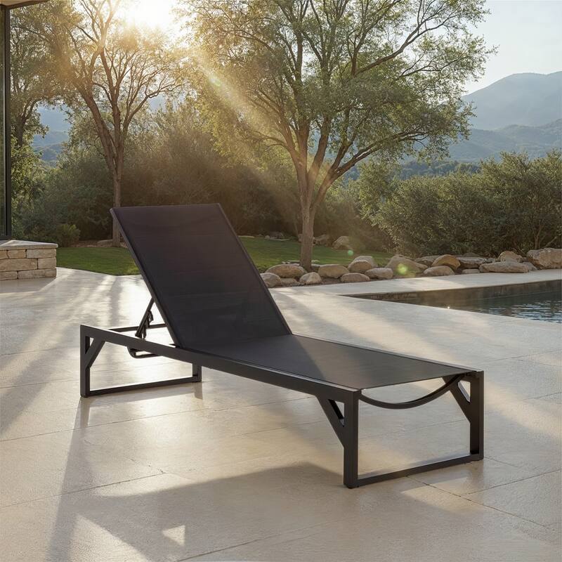 SAFAVIEH Outdoor Living Jordan Aluminum Lounger - 79"W x 27"D x 14"H