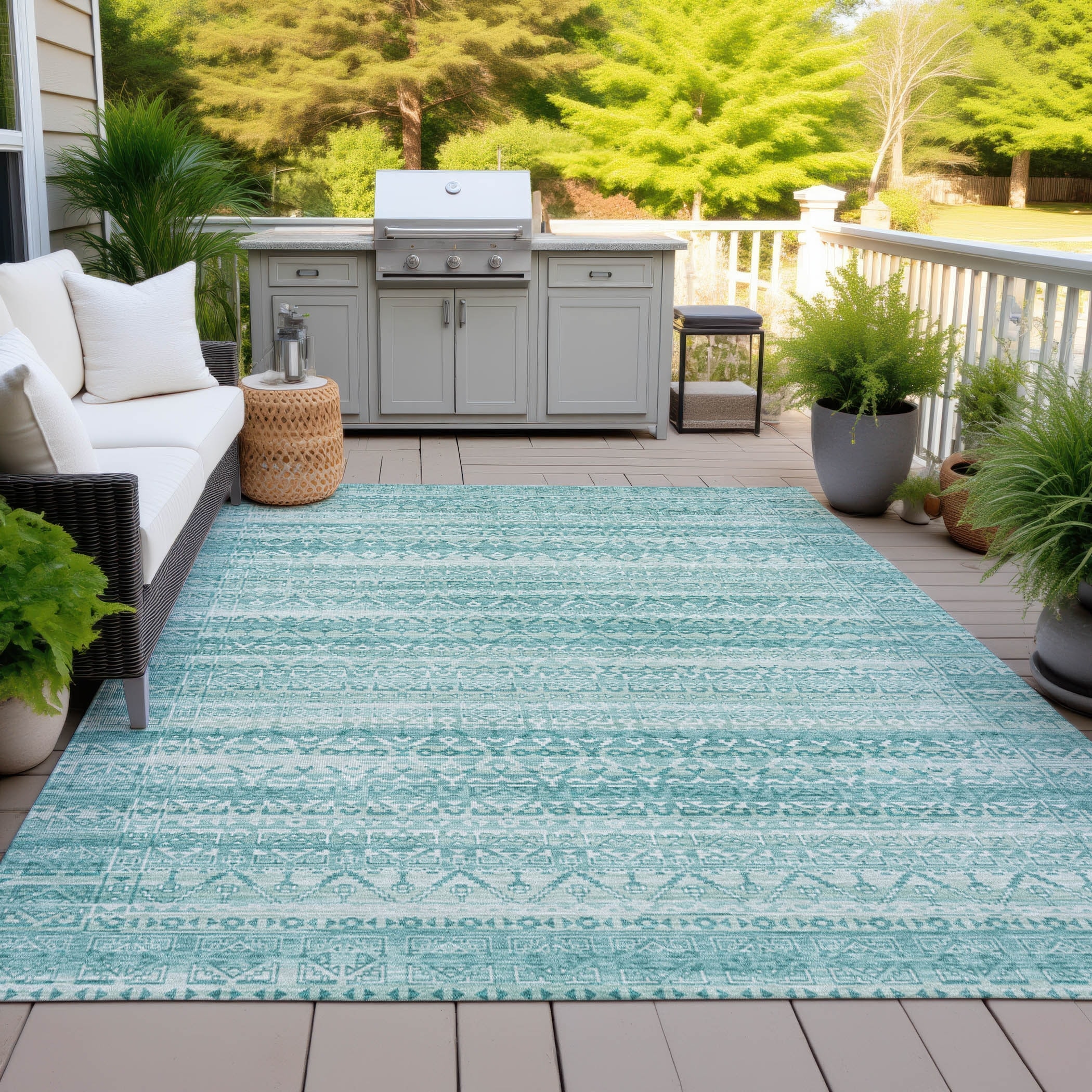 Machine Washable Indoor/Outdoor Tribal Global Chantille Rug