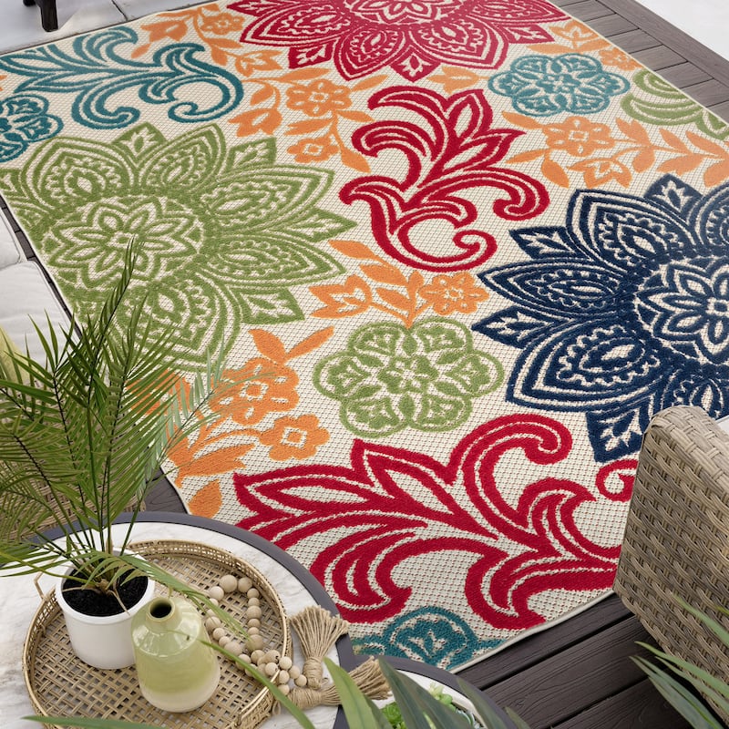 Origin Coastal Floral Indoor/Outdoor Area Rug