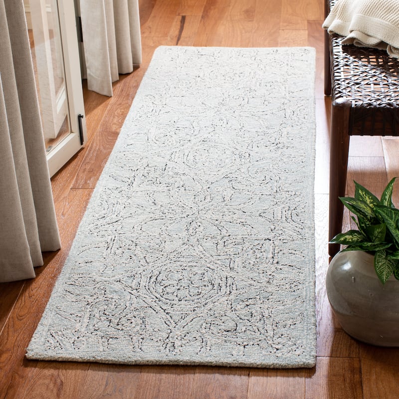 SAFAVIEH Handmade Micro-Loop Ildefonsa Wool Rug - 2'3" x 7' Runner - Grey/Ivory