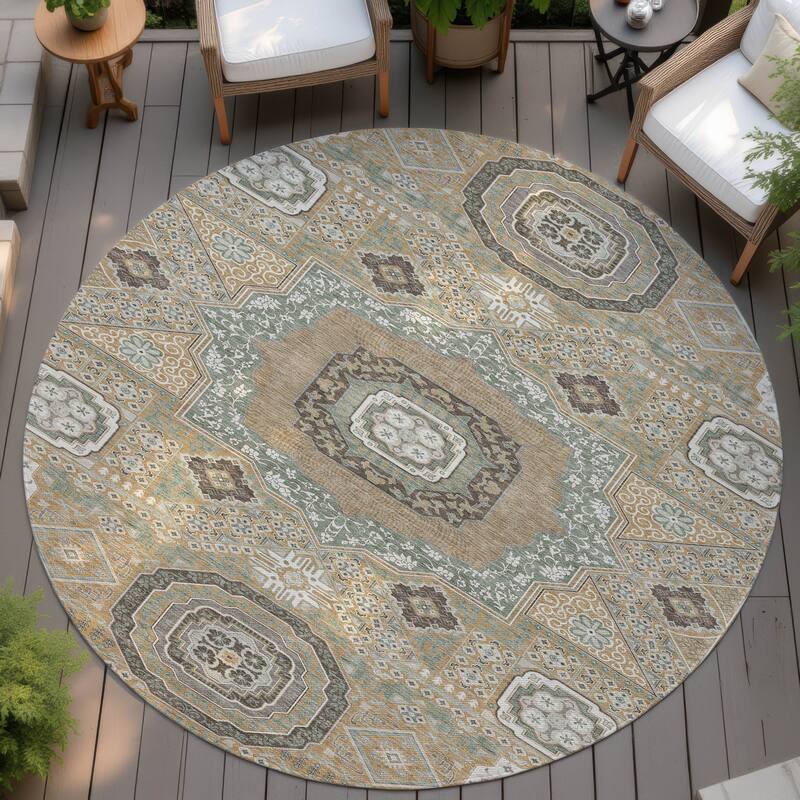 Machine Washable Indoor/ Outdoor Traditonal Isaiah Chantille Rug - Gold - 8' x 8'