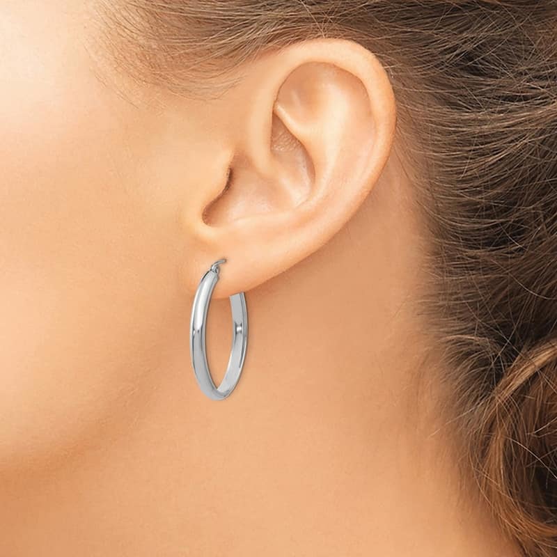 Curata 14k White Gold Polished 22x3.5mm Oval Hoop Earrings