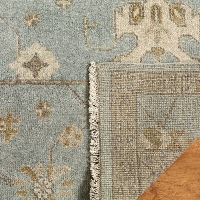 SAFAVIEH Couture Hand-knotted Oushak Niva Traditional Oriental Wool Rug