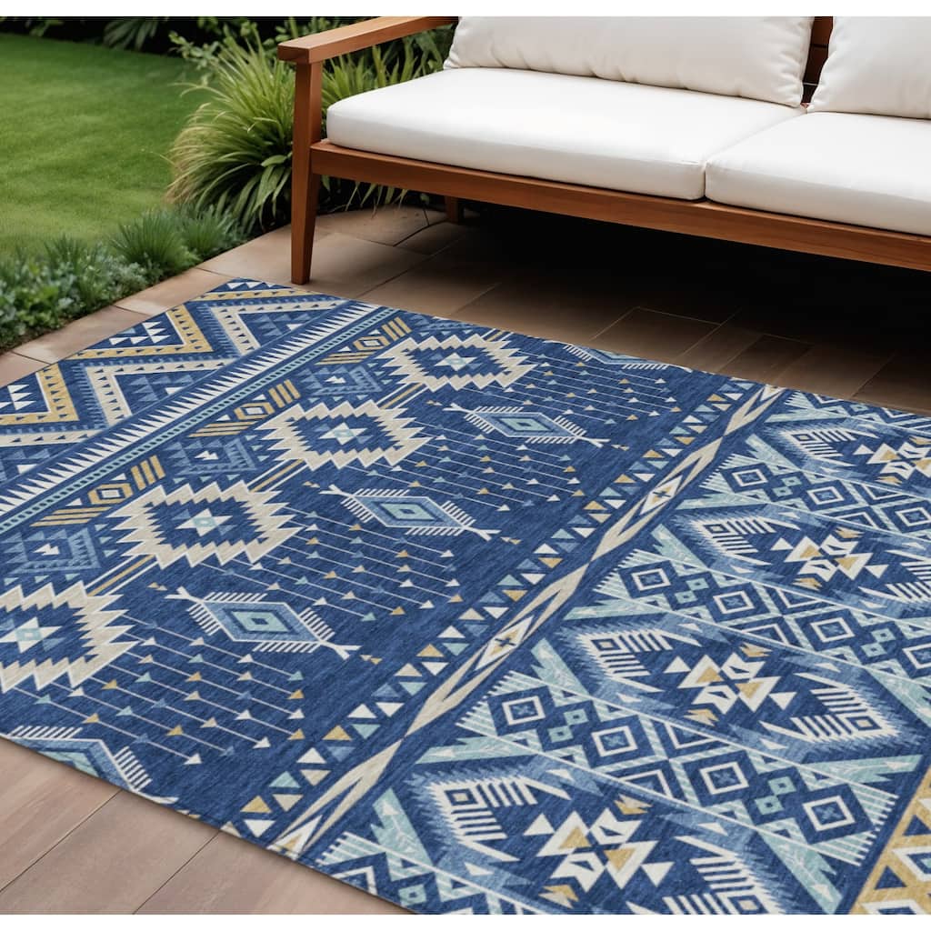HomeRoots Aztec Transitional Rectangle Outdoor Rug