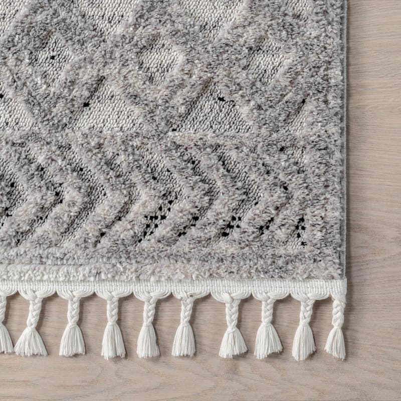 Nuloom Ansley Moroccan Lattice Tassel Area Rug