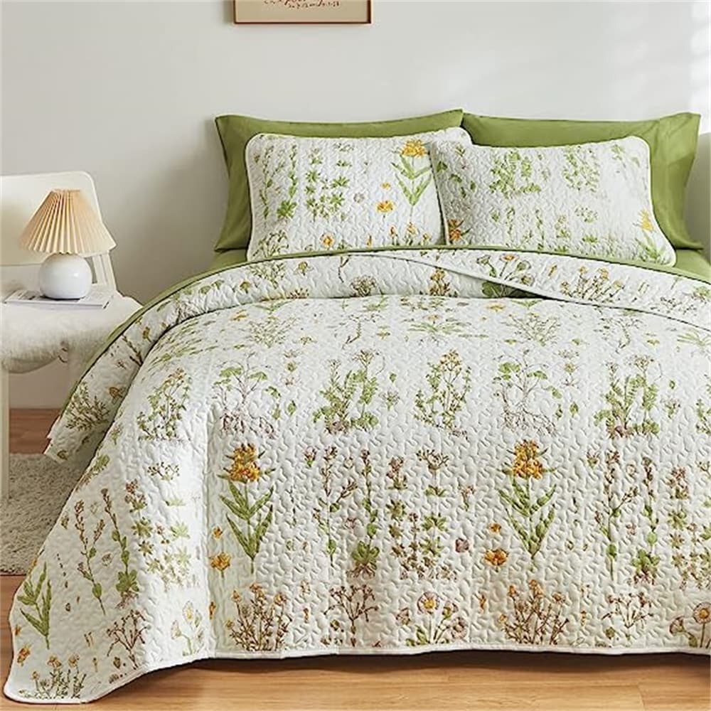 Green Botanical Quilts and Bedspreads - Bed Bath & Beyond