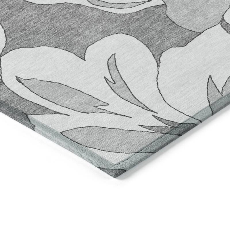 HomeRoots Floral Transitional Rectangle Outdoor Rug
