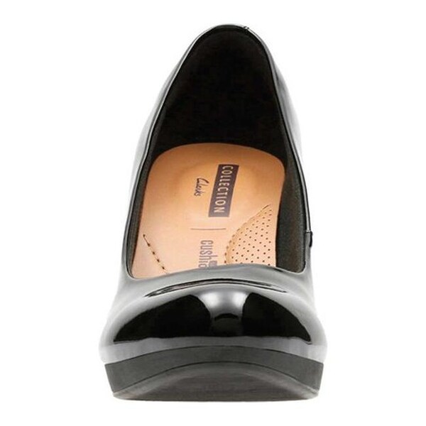 clarks ladies black patent shoes