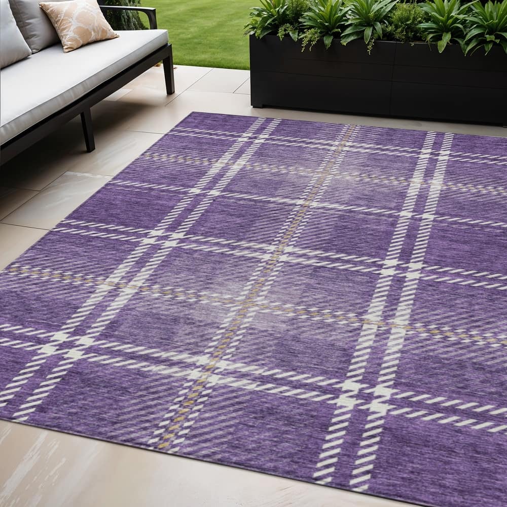 HomeRoots Plaid Transitional Rectangle Outdoor Rug