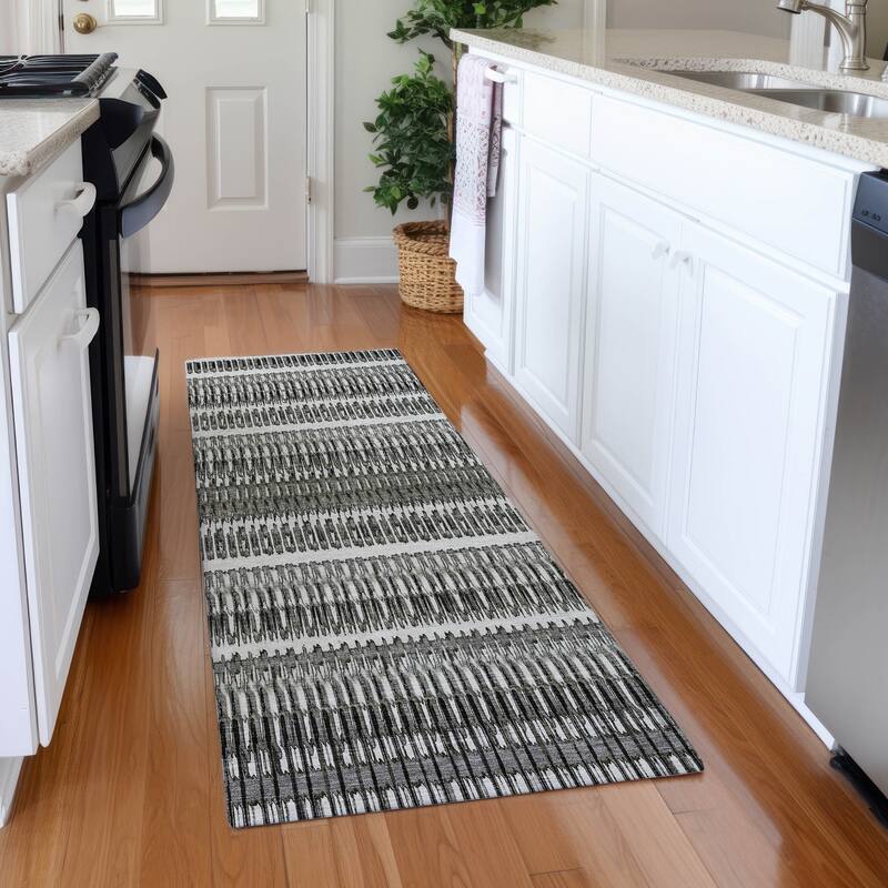 Machine Washable Indoor/ Outdoor Chantille Moroccan Boho Rug - Gray - 2'3" x 7'6"