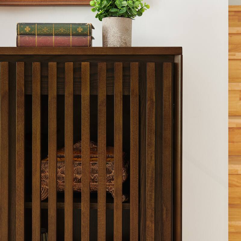 Charming Mid Century Modern Sideboard Cabinet with Versatile Storage Options
