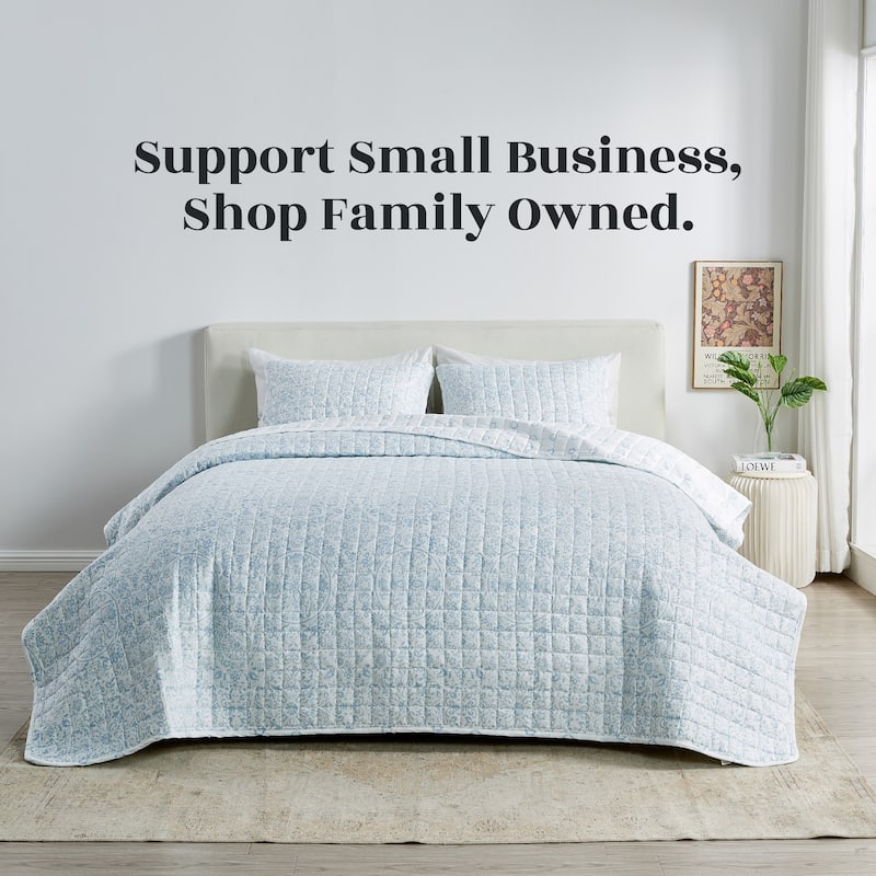 Linery & Co. Floral Printed Reversible Stitched Quilt Set with Shams