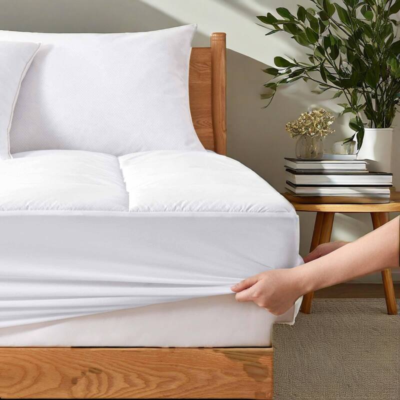 Cool-to-touch Cooling Mattress Pad with PCM Technology - White