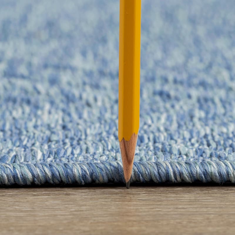 Alameda Solid Color Chevron Machine Washable Indoor Area Rug