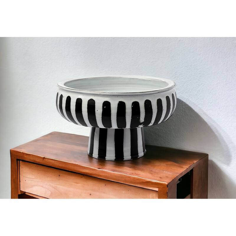 HomeRoots 14" Black And White Ceramic Striped Round Centerpiece Bowl - 14.40 in. x 9.60 in. x 14.40 in. - White/Black - 14.40 in. x 9.60 in.  x 14.40 in. - 1 Piece