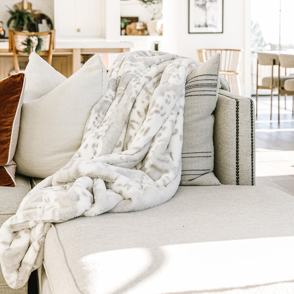 Minky Designs Luxurious Posh Faux Fur Minky Blankets