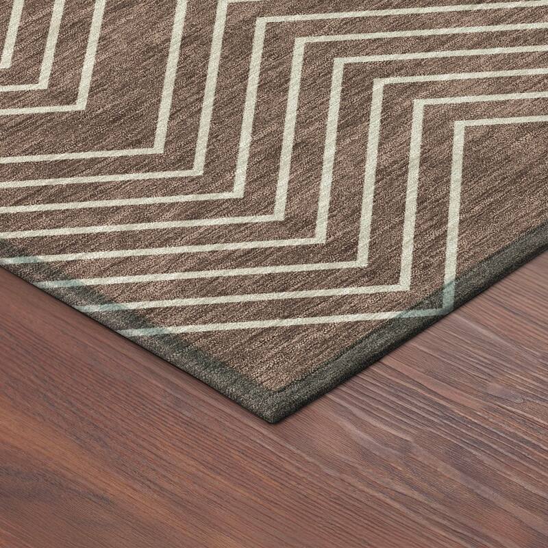 Machine Washable Indoor/ Outdoor Modern Chevron Chantille Rug