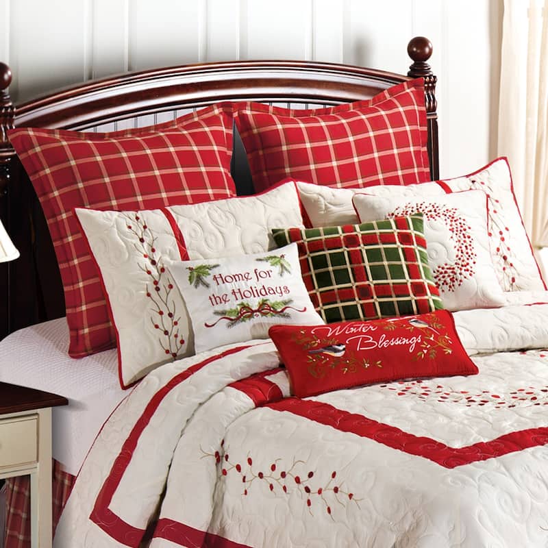 Christmas Berry Wreath Cotton Quilt and Sham Separates