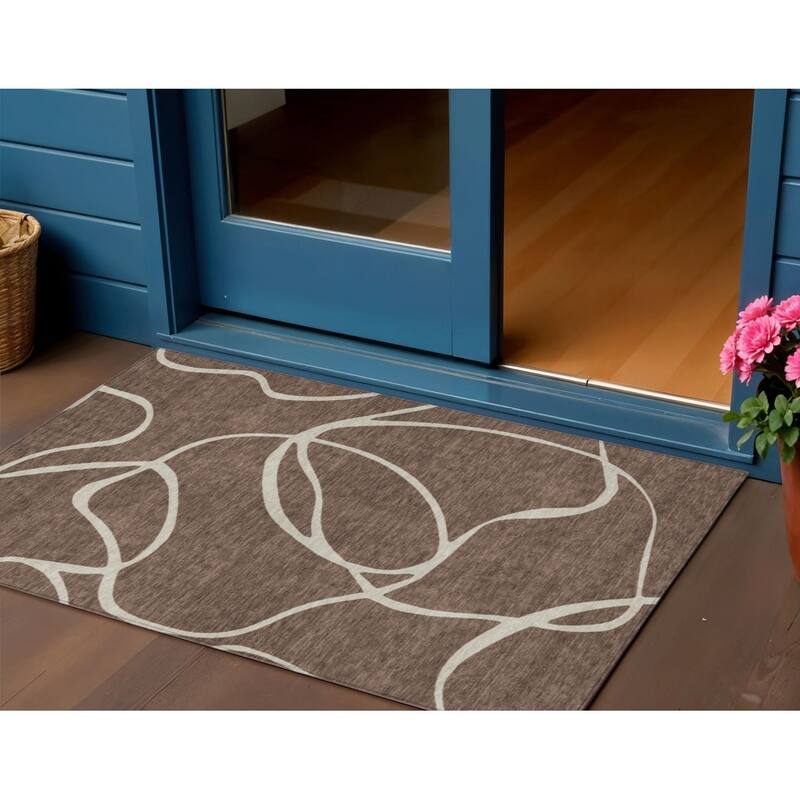 HomeRoots Abstract Transitional Rectangle Outdoor Rug - 3' x 5'