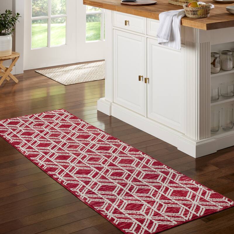 TOWN & COUNTRY EVERYDAY Walker Modern Diamond Everwash Washable Multi-Use Non-Slip Backing Decorative Rug - 24"x72" - Red