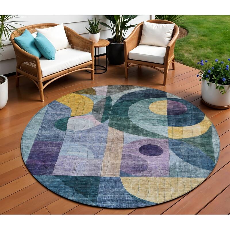 HomeRoots Abstract Transitional Rectangle Outdoor Rug - 8' Round