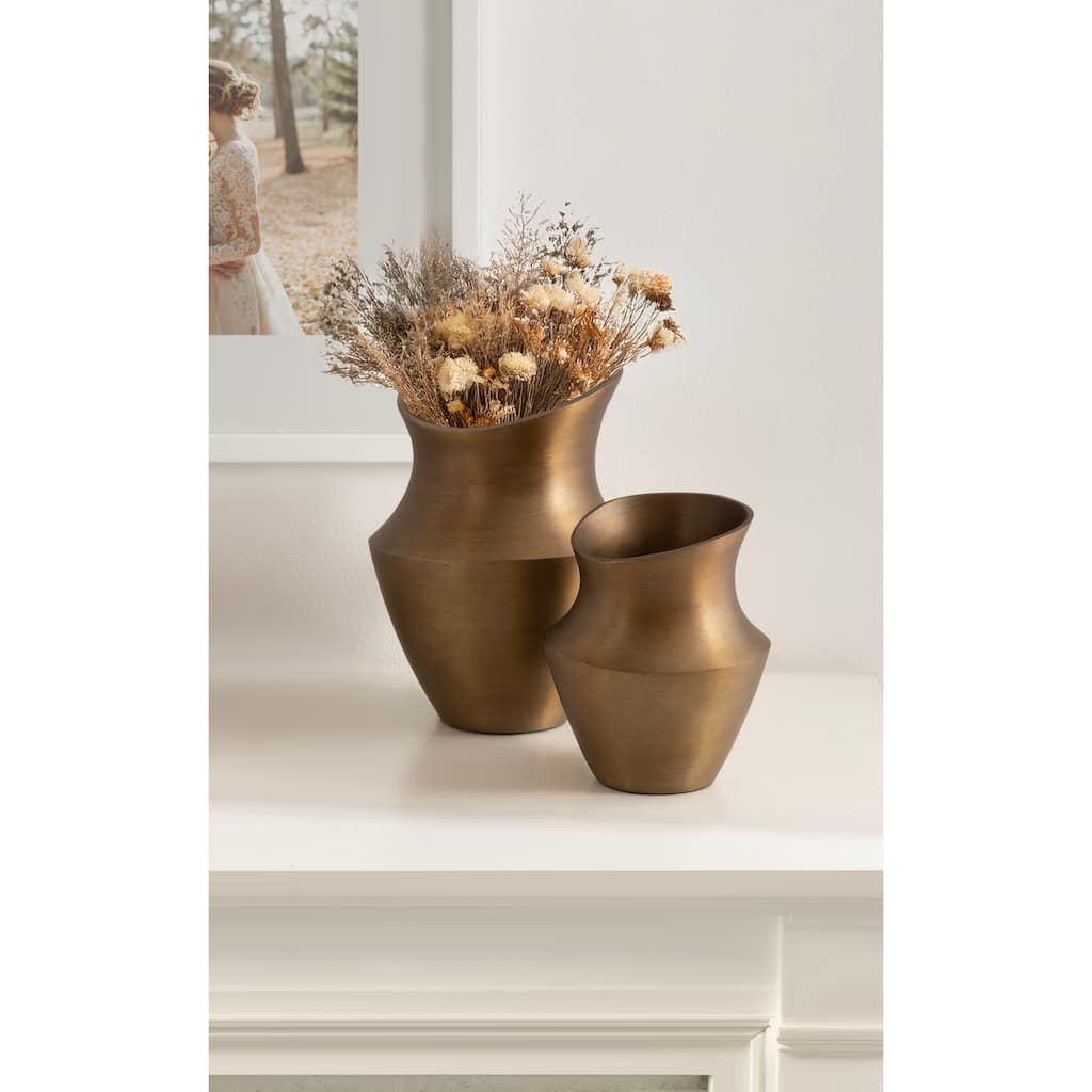 Kate and Laurel Suhana Decorative Metal Vase Set