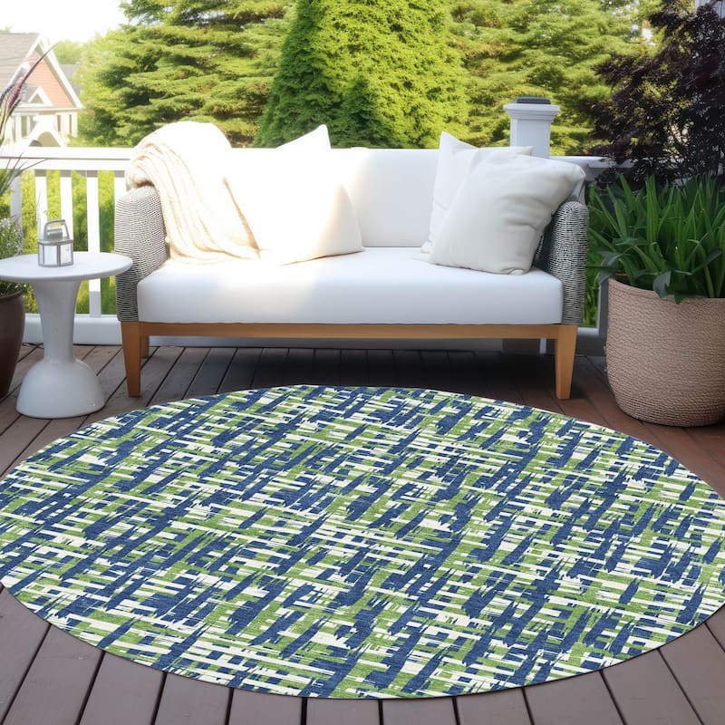 Machine Washable Indoor/ Outdoor Modern Crosshatch Chantille Rug