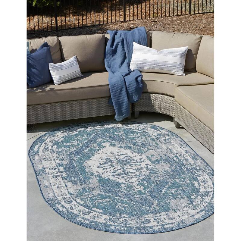 Outdoor Nirie Collection Area Rug