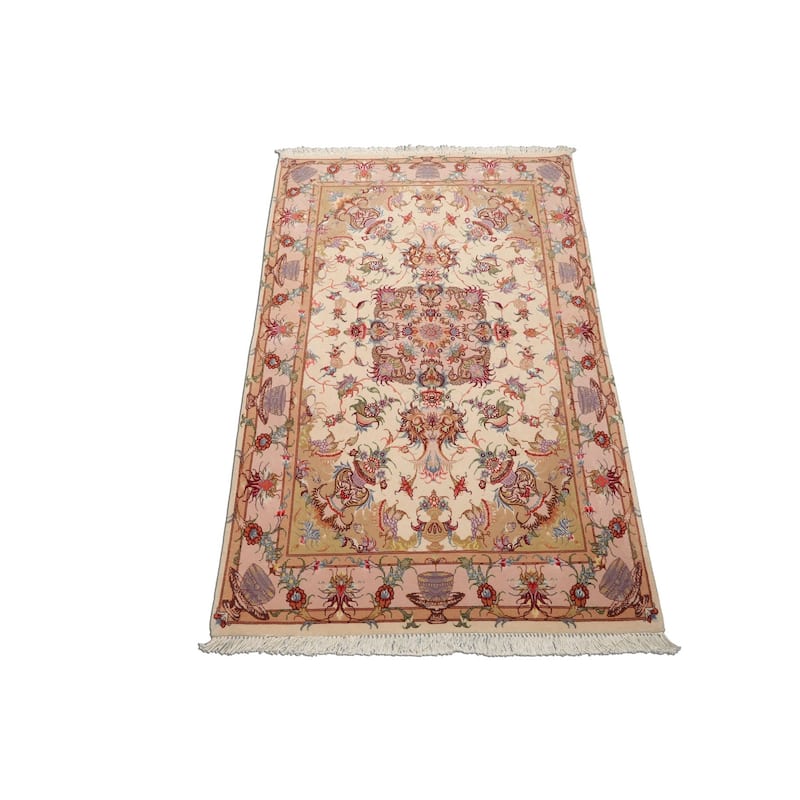 3'5''x5 Hand Knotted Wool Ivory Traditional 200 KPSI Rug - 3' 5'' x 5'