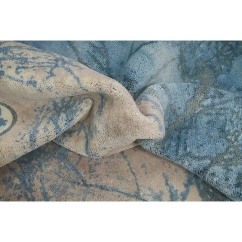 Hand-knotted Modern Silk Blue Abstract Oriental Area Rug - 7' 2'' X 5' 4''