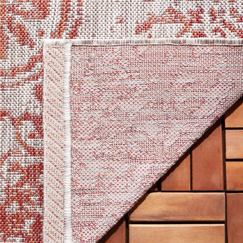 SAFAVIEH Courtyard Wenda Transitional Rug