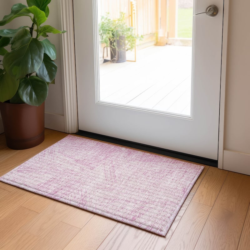 Machine Washable Indoor/ Outdoor Solid Geo Chantille Rug - Pink - 1'8" x 2'6"