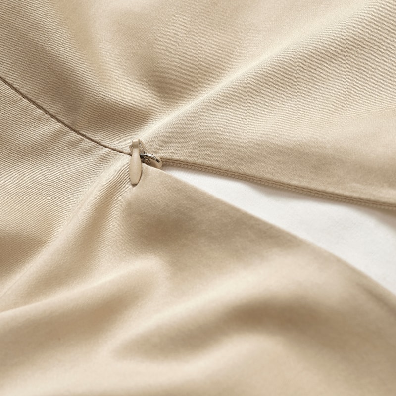 J. Queen Premier Sateen Duvet Cover Set
