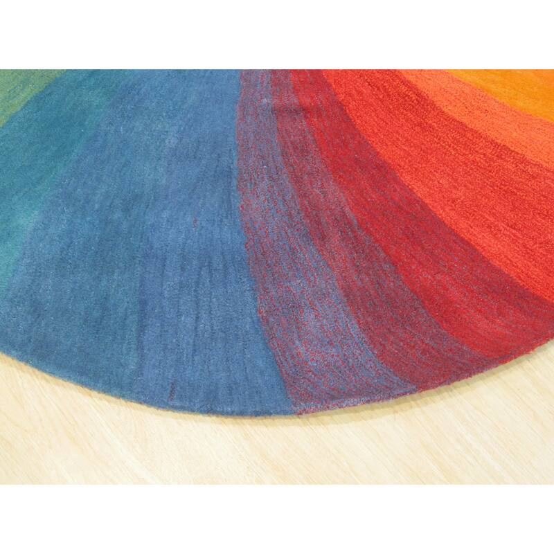 Lollipop Contemporary Abstract Swirl Area Rug - Elegant and Timeless Design