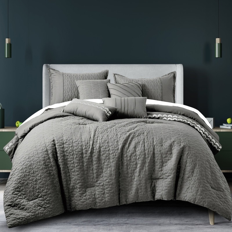 Luxury outlet bedding ensembles