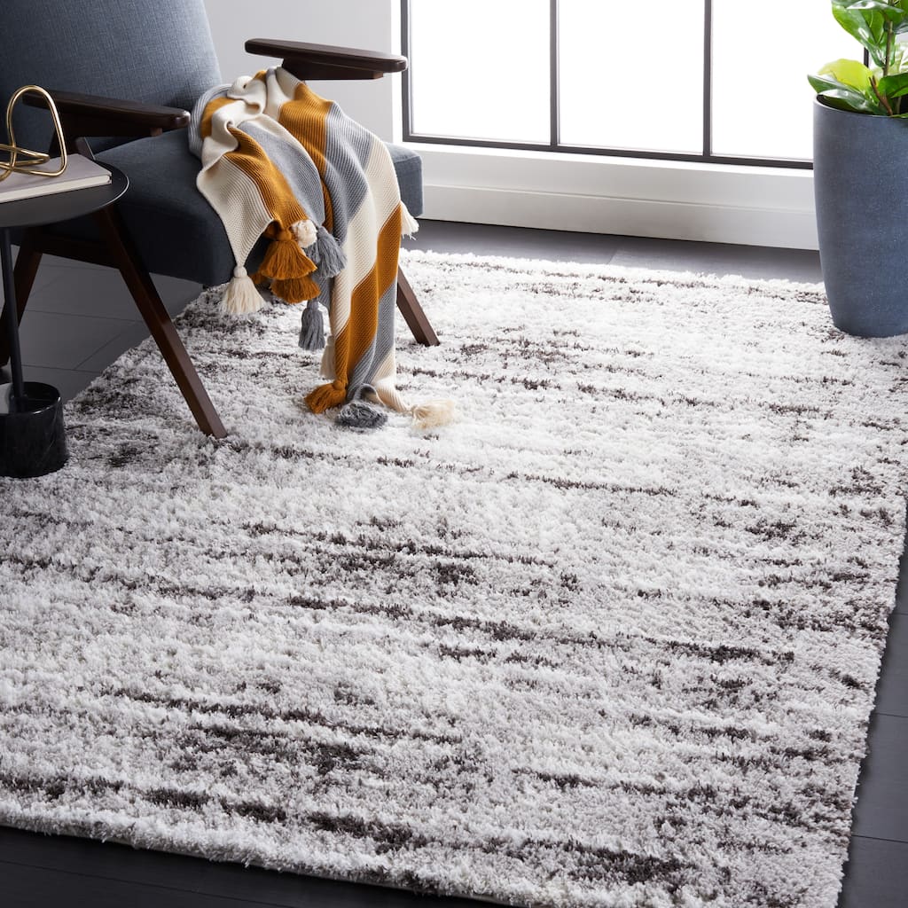 SAFAVIEH Berber Shag Norie Rug