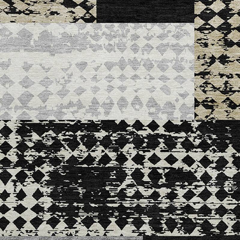 HomeRoots Geometric Transitional Rectangle Outdoor Rug