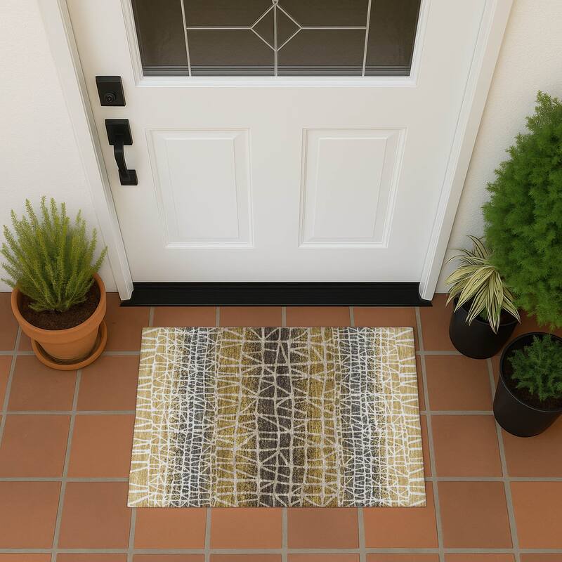 Machine Washable Indoor/ Outdoor Boho Global Chantille Rug - Gold - 1'8" x 2'6"