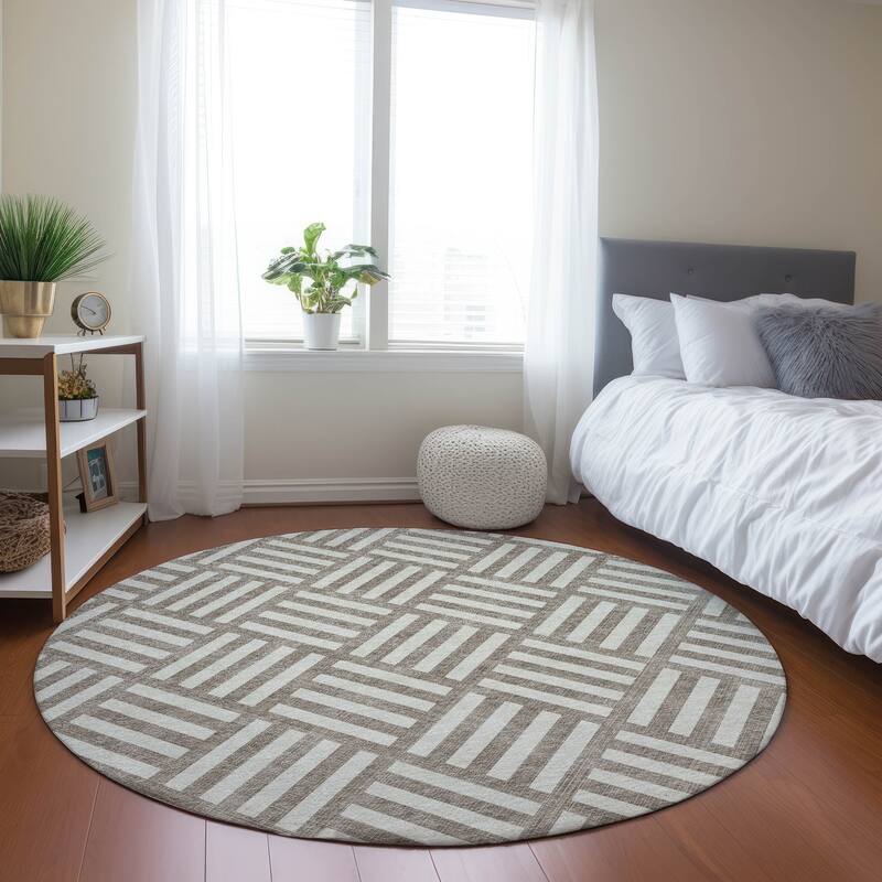 Machine Washable Indoor/ Outdoor Chantille Geo Contemporary Rug - Taupe - 8' x 8'