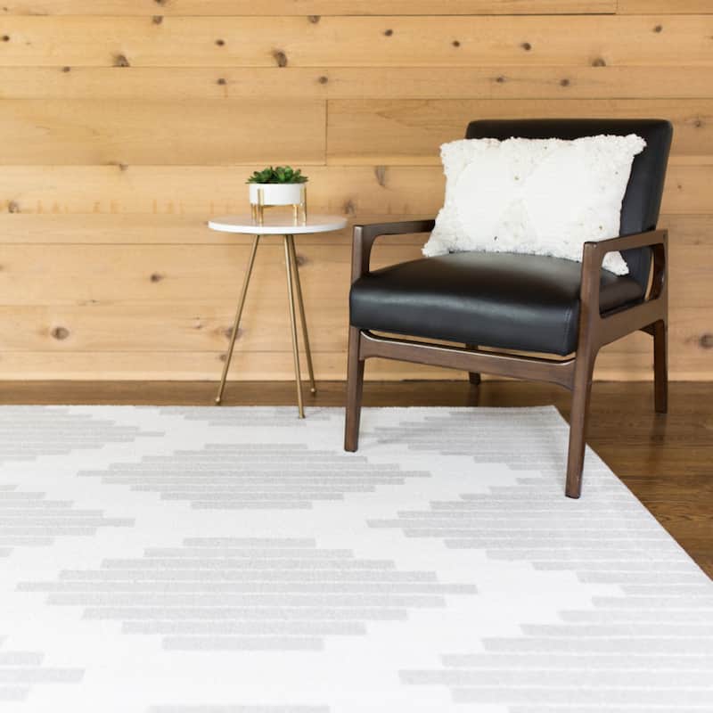 Carson Carrington Salsaker Geometric Area Rug