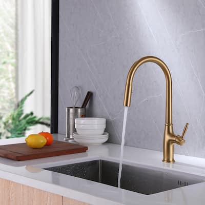 360 Degree Swivel Single Handle Kitchen Faucet in Brushed Gold