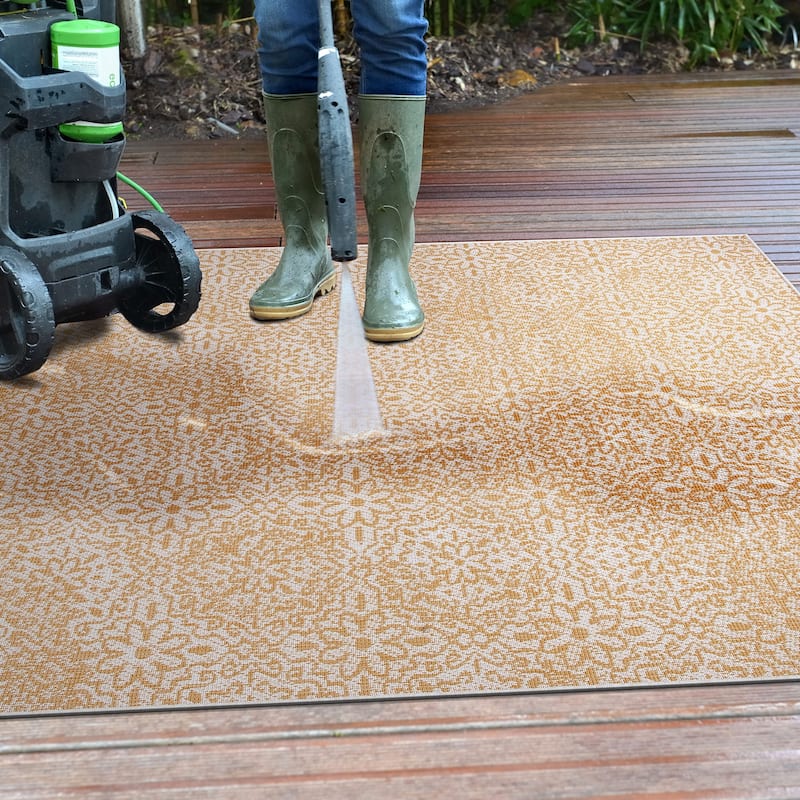 World Rug Gallery Contemporary Flowers Indoor/Outdoor Area Rug
