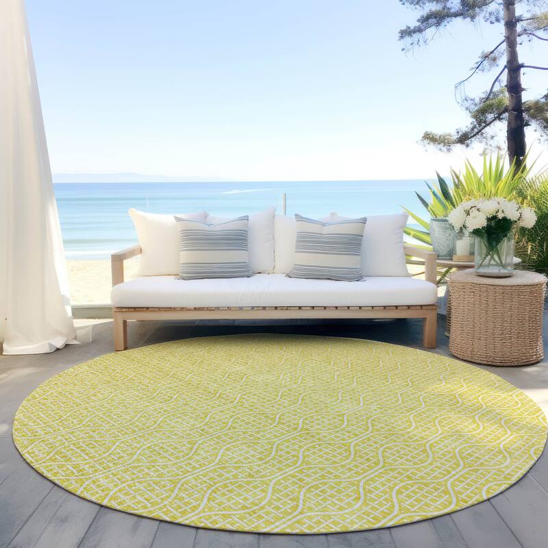 Machine Washable Indoor/ Outdoor Chantille Criss Cross Geo Rug - Yellow - 8' x 8'