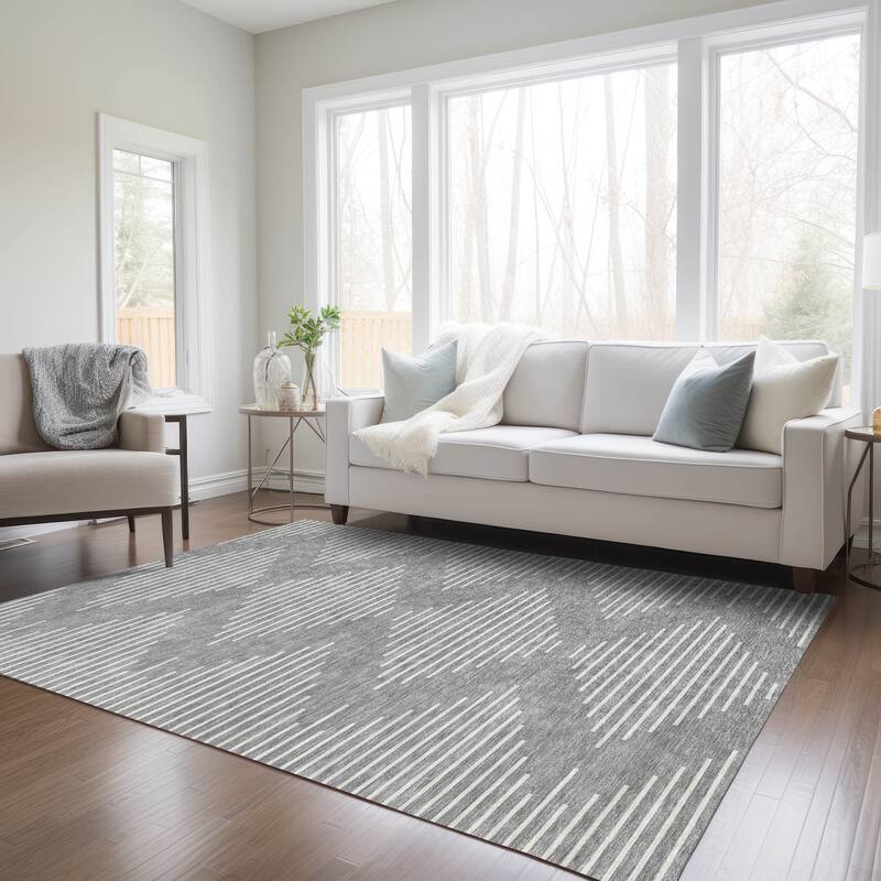 Machine Washable Indoor/ Outdoor Modern Stripe Chantille Rug