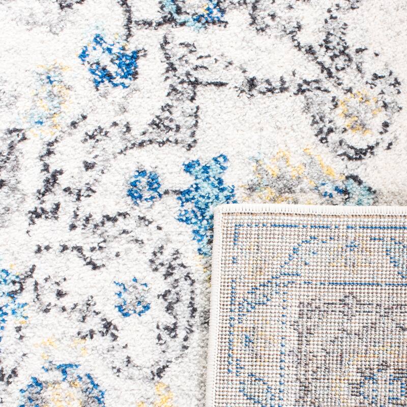 SAFAVIEH Madison Snowflake Medallion Rustic Farmhouse Distressed Rug