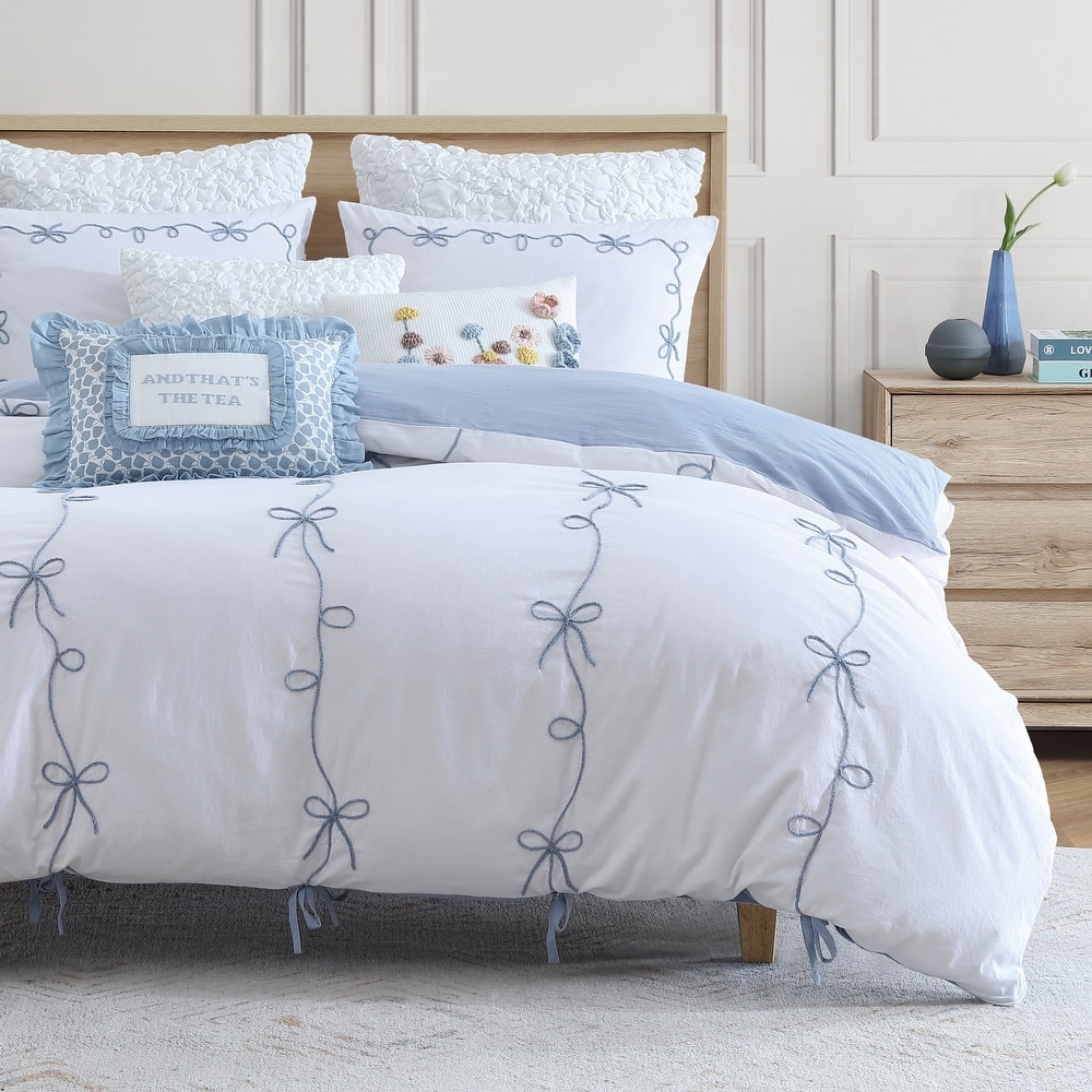 Peri Home Sasha Bows Comforter Set