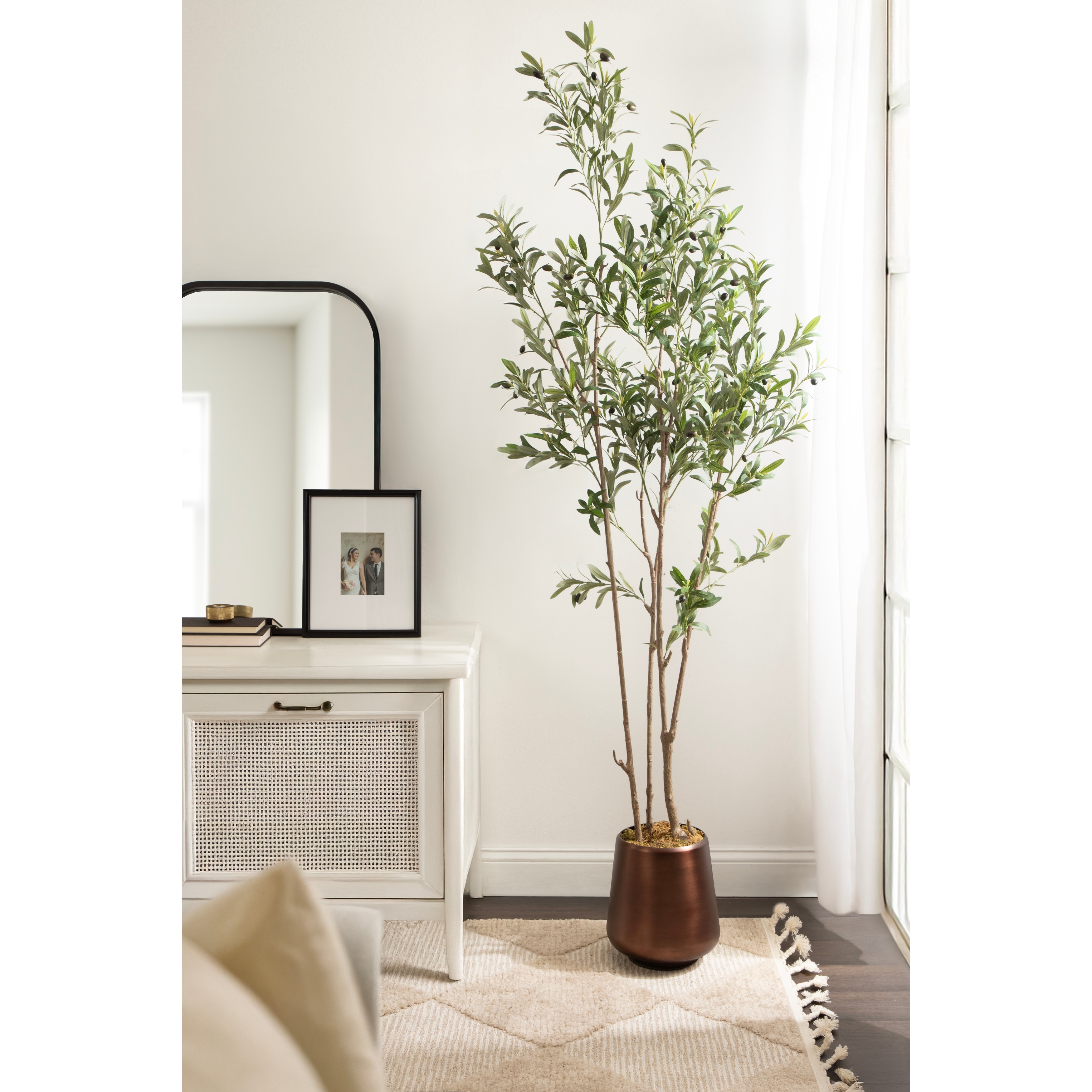 Kate-and-Laurel-Oliveira-Faux-