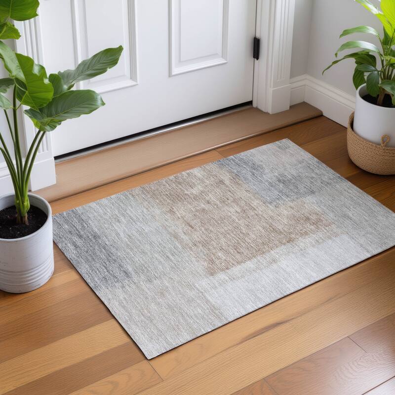 Machine Washable Indoor/ Outdoor Solid Contemporary Chantille Rug